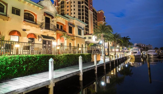 Paradise Palm | 3/2 Gulf View Cape Harbour Condo