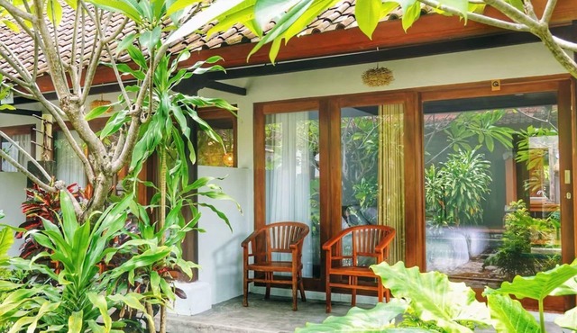 Paradise Palm Beach Bungalows and Dive Center
