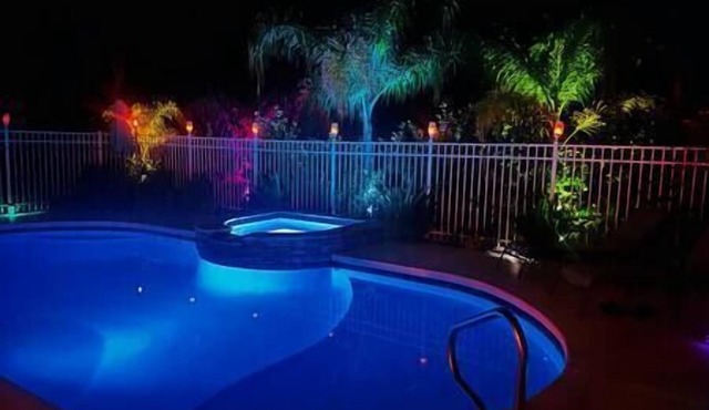Paradise Palms Heated Pool/HotTub/TikiBar 4 BR's