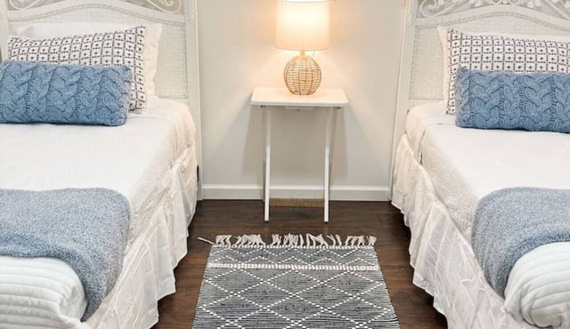 Paradise Pines - Autumn & Winter Haven Cottage