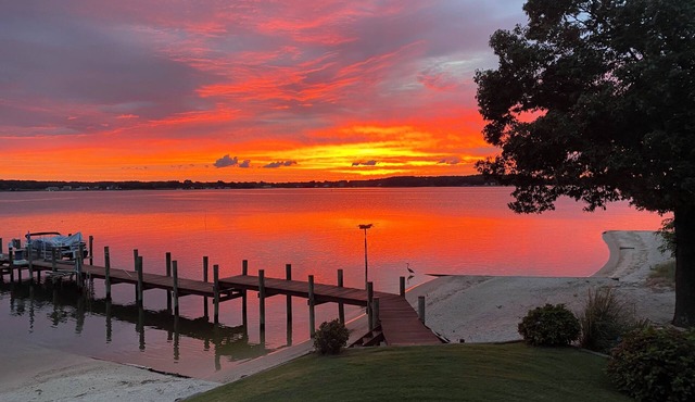 Paradise point- beach front/dock/kayak/fishing