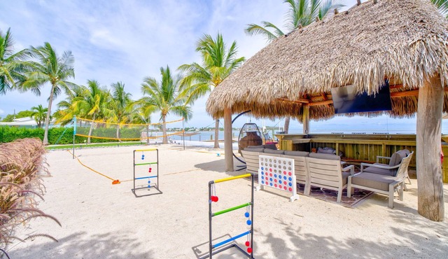 Paradise Point - Luxury Oceanfront Estate w/Pool, Dock, Outdoor Kitchen & Family Amenities