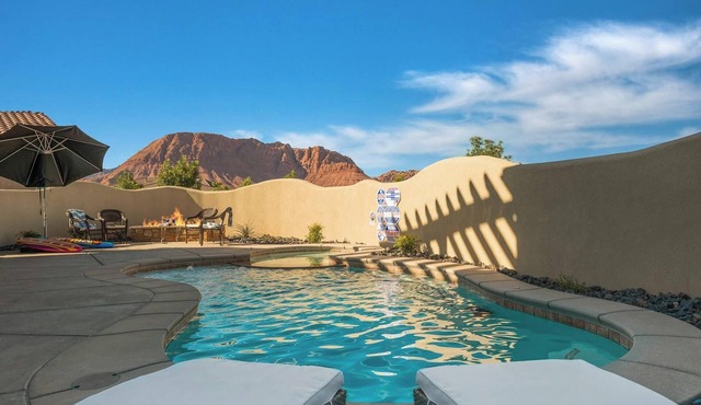 Paradise Pool House 18, Private pool, Theater & Game Room, & Resort Access