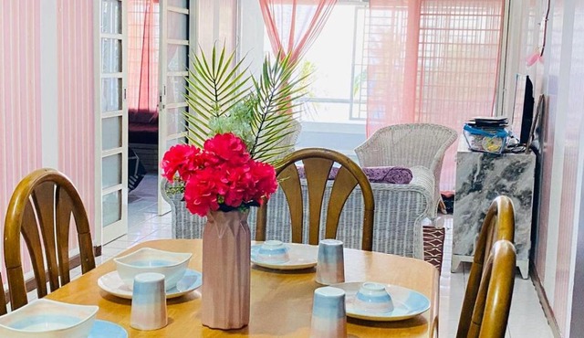 Paradise resort Apartment 2 bedroom Seaview and beachfront Family friendly unit