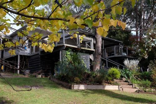 Paradise Retreat Lakehouse