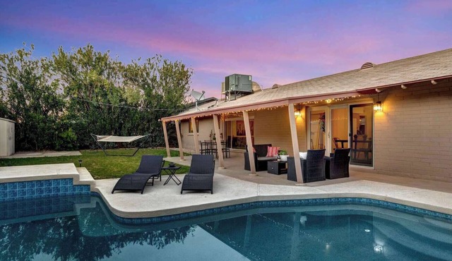 Paradise Scottsdale - 6 Beds/4 Bedrooms + Pool!