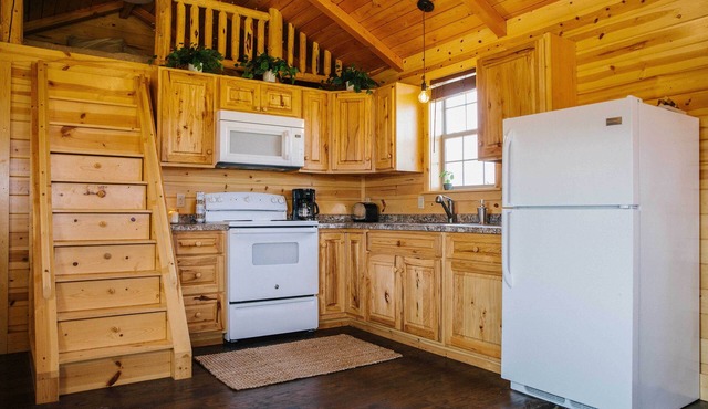 Paradise Valley Cabin by Chico & Yellowstone Park!