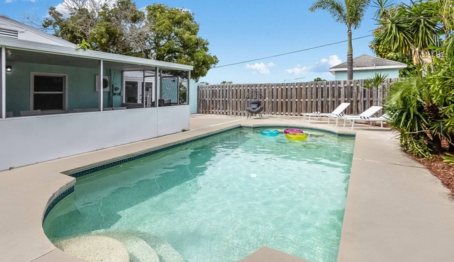 Paradise Villa - Private Pool Oasis