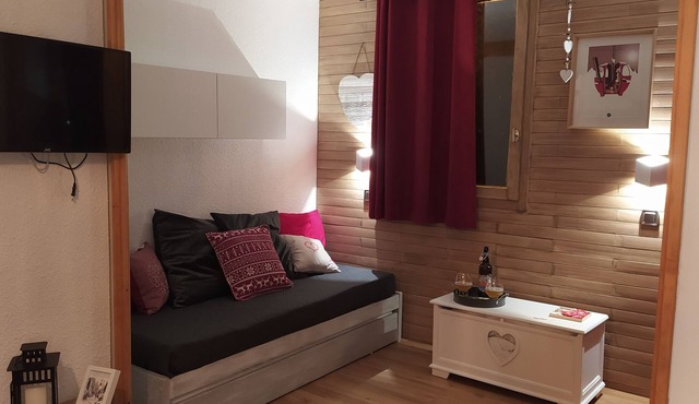 PARADISKI Belle Plagne, Alt.2050m-4 pers.- skis on, fully renovated