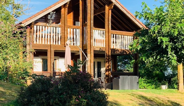 Parc Naturel Périgord-Limousin, Les Chalets de Meilhac, Pond, Swimming pool and spa