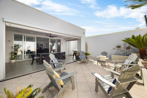 Parea on Cavendish - Luxe Beachside Living