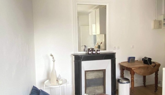 Paris Étoile : Superbe Appart Refait à Neuf, 33m2