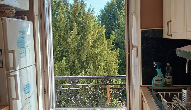 Paris 14th with kitchen 150m metro Glacière 30m2 Quiet