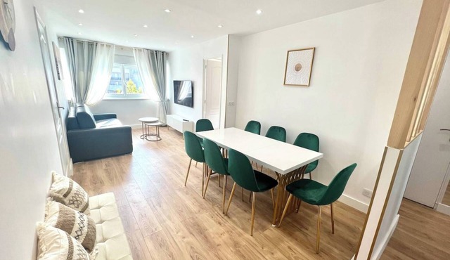 Paris- 15 min – Large 5-room apartment fully renovated – Orly Airport -15 min