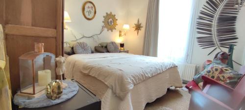 PARIS AUTHENTIC HOUSE Métro Line 14 Station Hôpital Bicêtre, RER B Gentilly