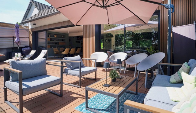 Paris Garden River residence