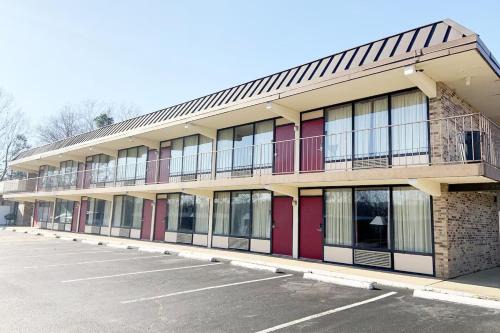 Paris Inn and Suites