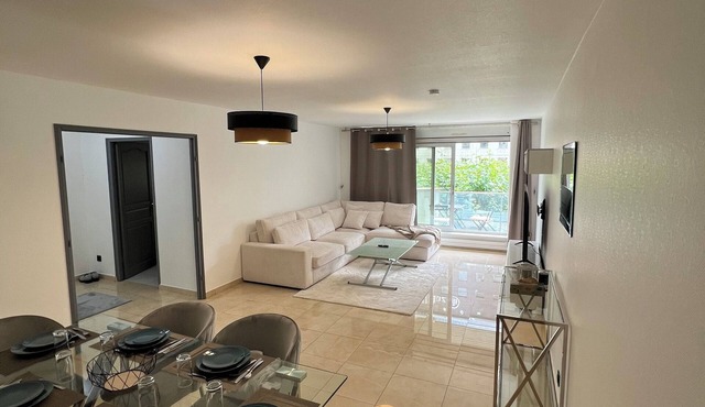 Paris La Défense - Confort Élégance