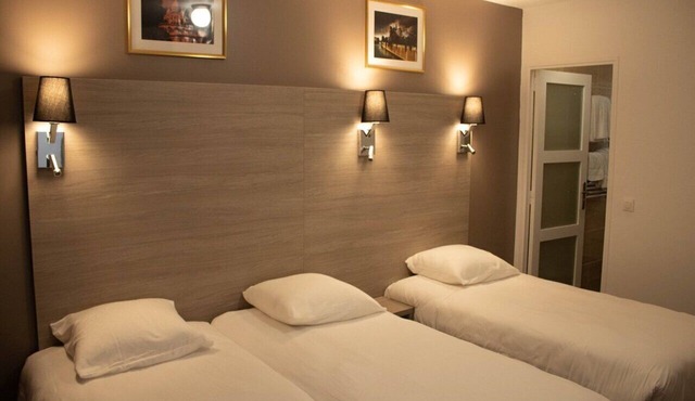 PARIS ROOMS & DREAMS HOTEL