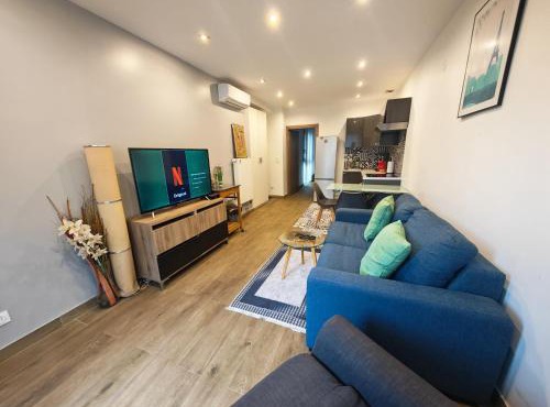 Paris Signature Guest Suite 1 by ST - Modern T2 in Architect Designed Villa