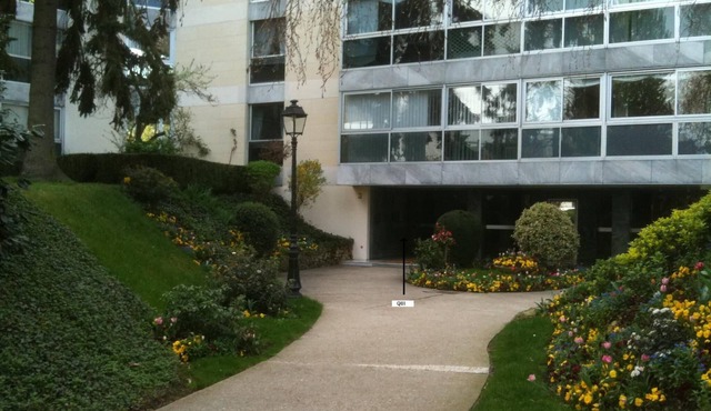 Paris, Versailles Always Available