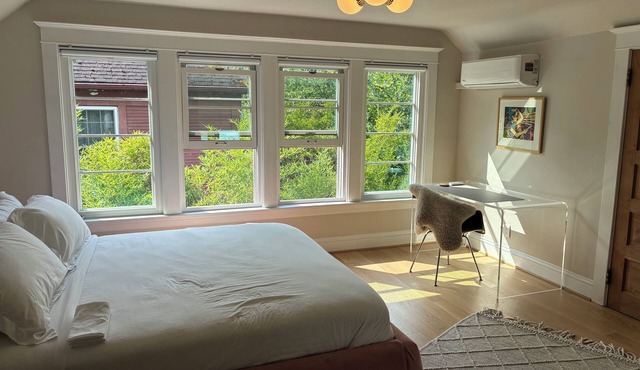 Parisian 1-bedroom apartment in the heart of NE Portland/Historic Irvington