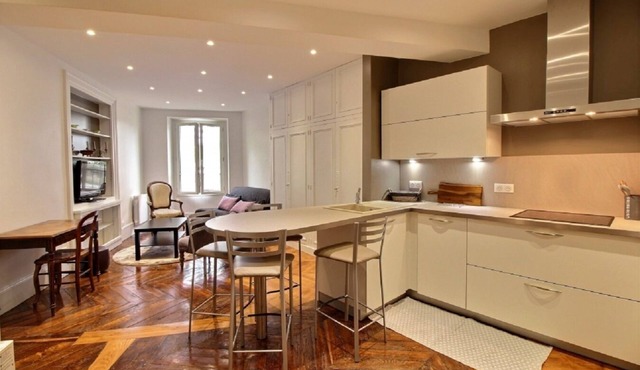 Parisian Home | 104525 |1 chambre| Ile Saint Louis