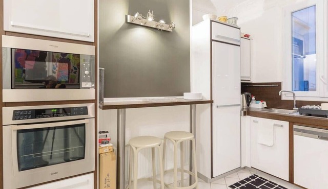 Parisian Home I 1 bedroom I Les Halles