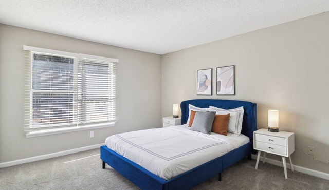 Park at London G8 I Spacious 2 Bed 2 Bath