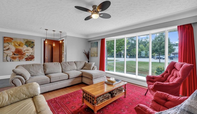 Park Bungalow #4 - Seacliff Beach Suites