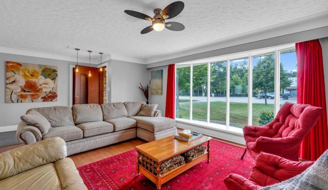 Park Bungalow #4 - Seacliff Beach Suites