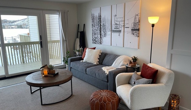 Park City Condo with free shuttle access to Park City & Deer Valley ski resorts