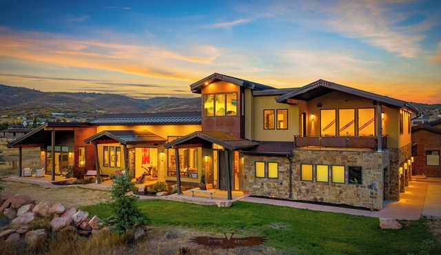 Park City Lighthouse| Mountain View, Hot Tub & BBQ