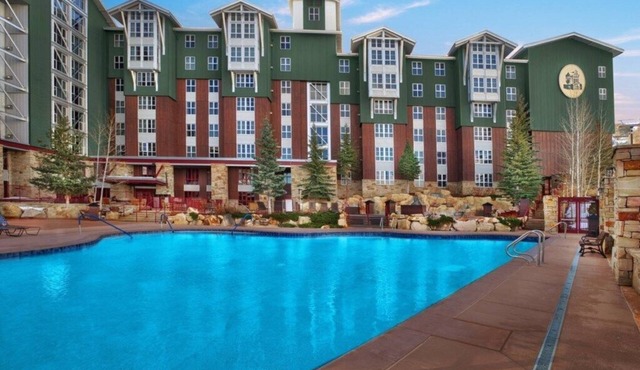 Park City | Mountain Basecamp | Ski Access & Hot Tub