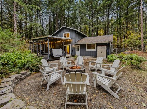 Park Forest Hideaway Pet Friendly Hot Tub EV Charger