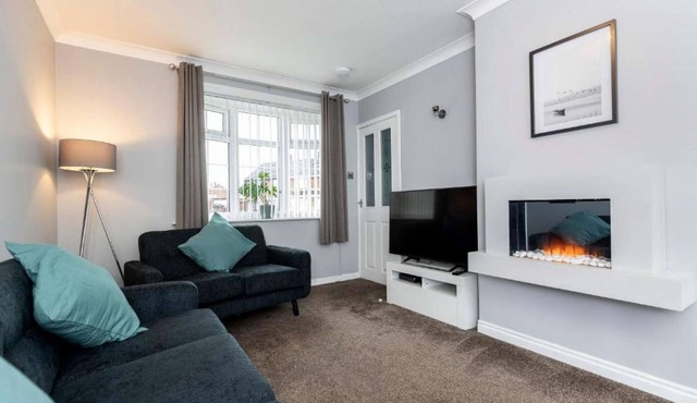 Park Green - Spacious 3 Bedroom House