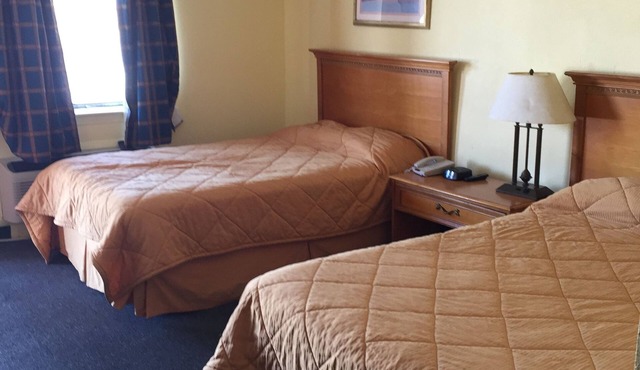 Park Hill Inn and Suites