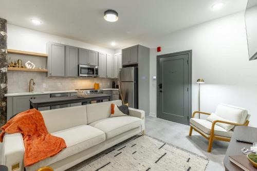 Park Hotel 1BR Suite 410