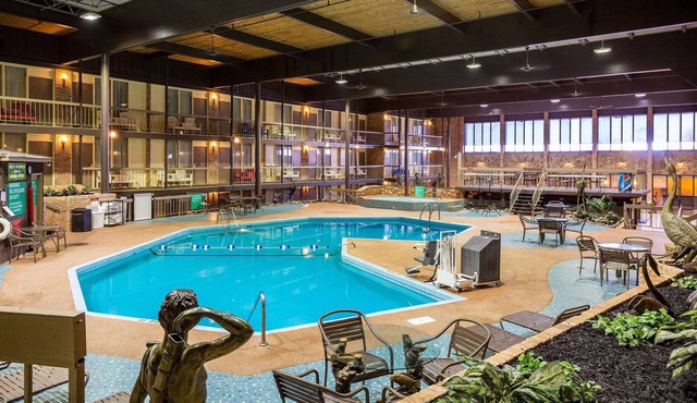 Park Inn by Radisson Sharon