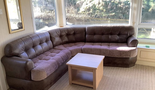 Park Lodge sleeps 6 On Beautiful Rural Welsh Farm