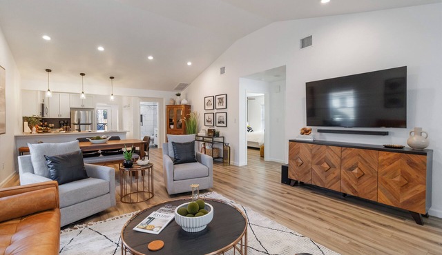 Park Place, Bastrop Beauty