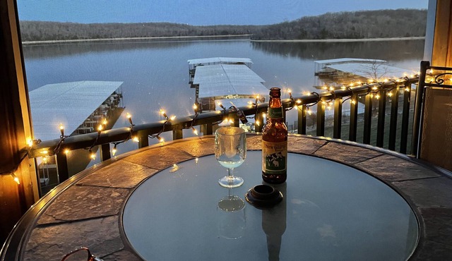 Park Place lakefront condo right in the state park minutes away from Osage Beach