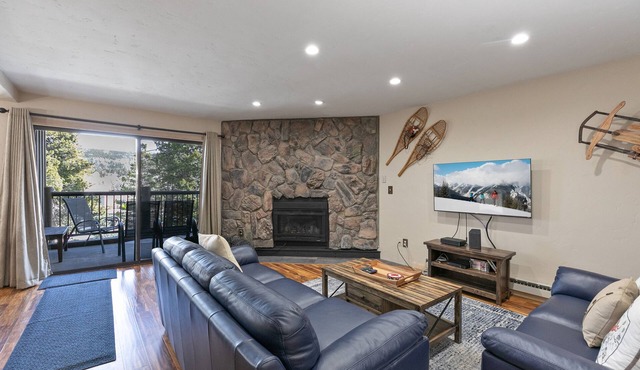 Park Place Quandary Peak Condo: Ski-in, Downtown Breck