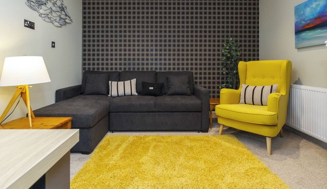 Park Suite 2 - adjacent to Park Suite 1