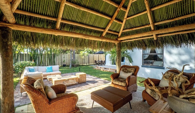 Park View l 5 Min to Golf l Fully Stocked