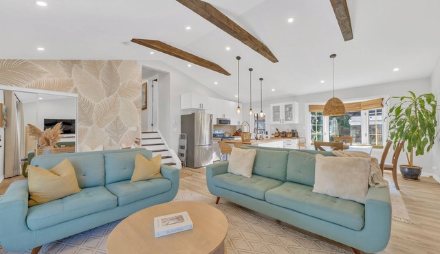 Park View Retreat with Hot Tub and King Size Bed