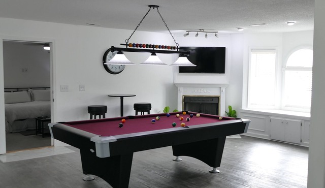 PARKER PLACE - Great for Business or Pleasure!