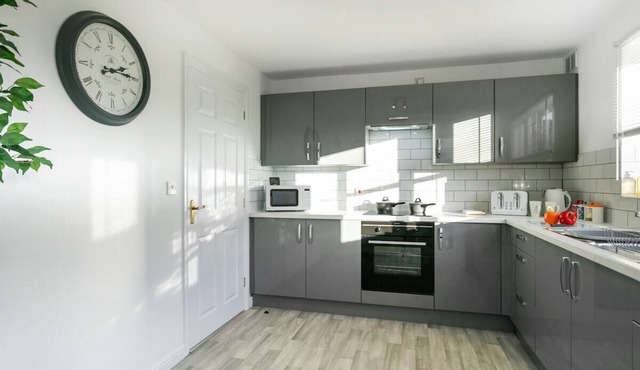 * Parking * Sleeps 6 *Fast Wi-FI