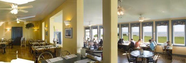 Parkland Village Inn