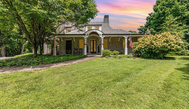 Parklike Estate in the Heart of Louisville w/Pool and Gardens - Family Friendly